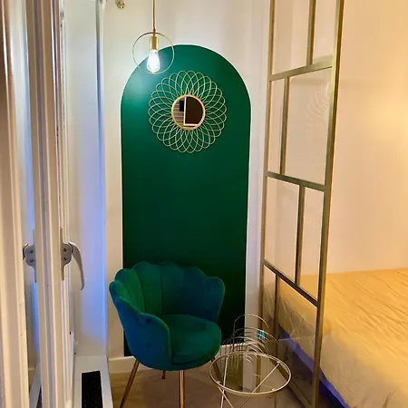 16eme, Neuf, Dore So Chic Et Balcon * Paris
